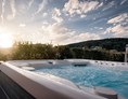 Wellnesshotel: Outdoor-Hot-Whirlpool
Luxus Chalet  - Hotel Zum Kramerwirt