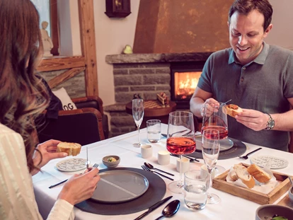 Wellnessurlaub - Klassifizierung: 4 Sterne - Bischofsmais - Private Candle Light Dinner  - Hotel Zum Kramerwirt