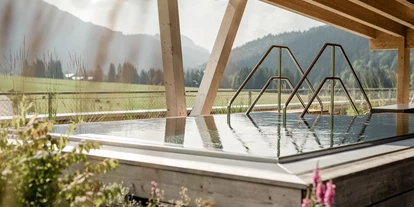 Wellnessurlaub - Day SPA - Dornbirn - Japanisches Onsen-Becken auf dem Rooftop - HUBERTUS Mountain Refugio Allgäu