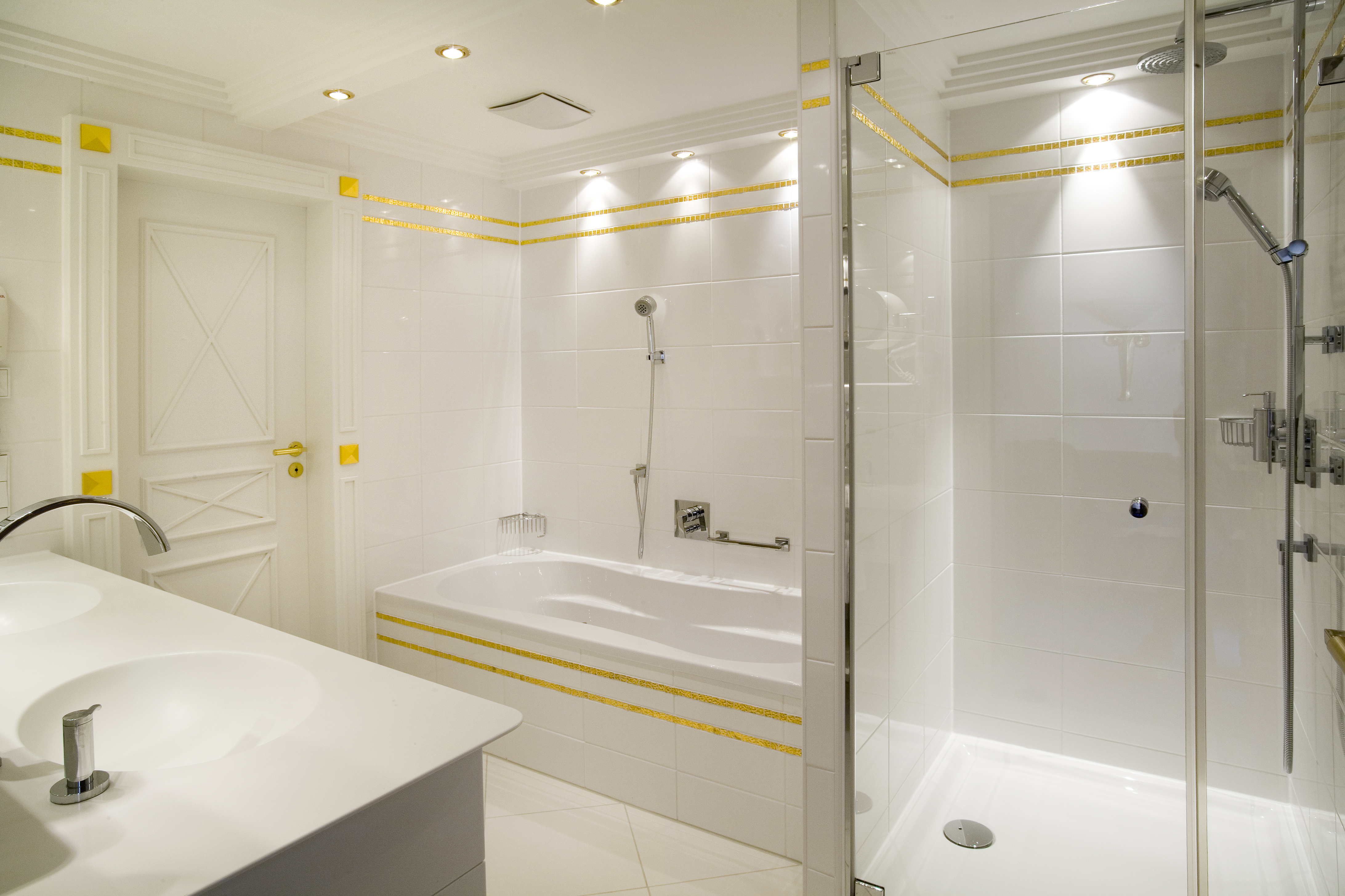 Wellnesshotel: Badezimmer Suite Fontenay - Hotel, Kneipp & Spa Fontenay "le petit château"