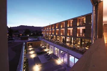 Wellnesshotel: Abendstunden in Oberstdorf - Hotel Exquisit