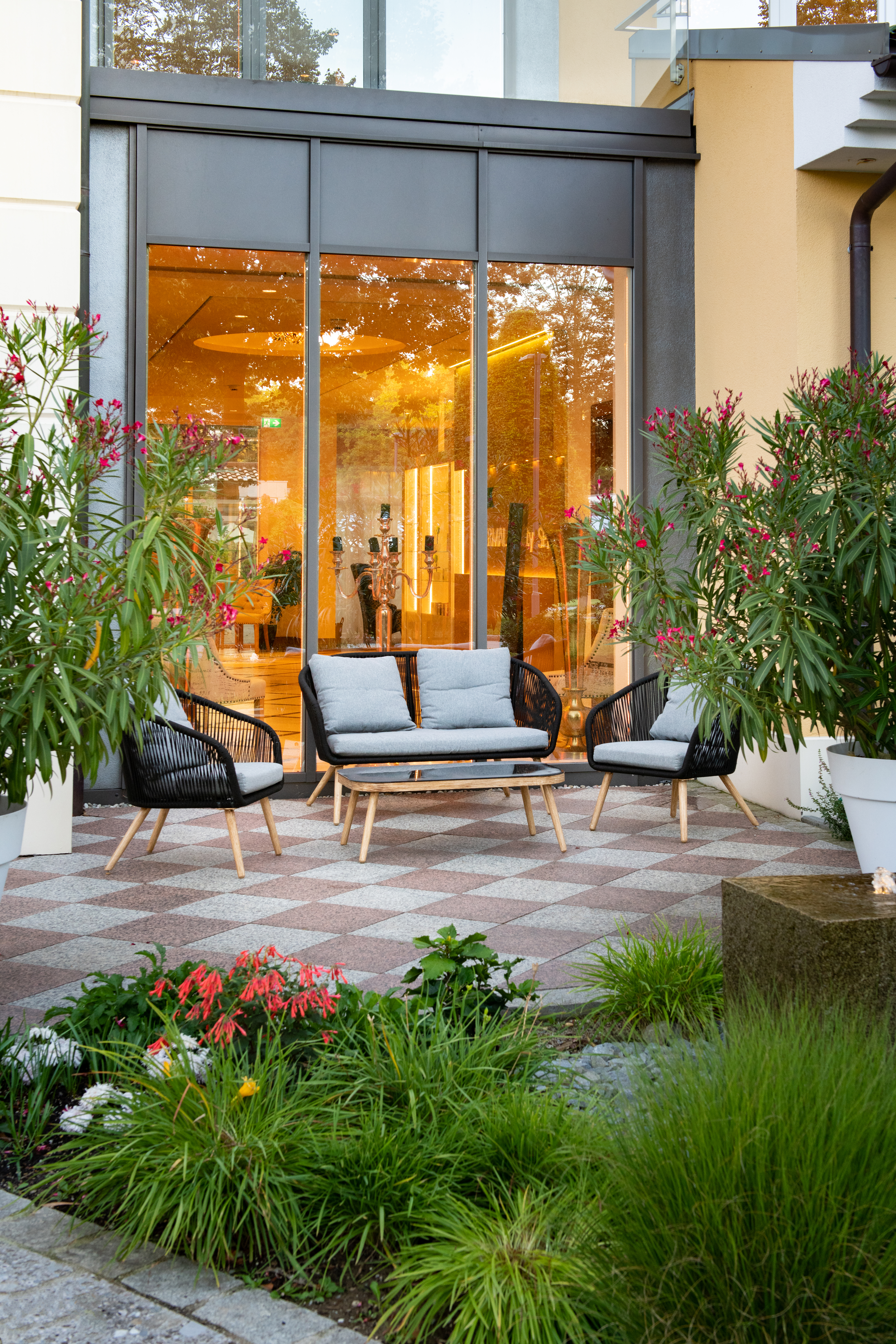 Wellnesshotel: Oleander Lounge - Kurhotel Zink - Hotel | Umgebung