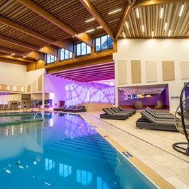 Wellnesshotel: Solebad mit Salzkristall - Narzissen Vital Resort