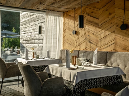 Wellnessurlaub - Private Spa - Otterbach (Sankt Florian am Inn) - Panorama-Restaurant - Wellness & Naturresort Reischlhof****S
