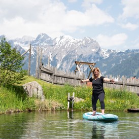 Wellnesshotel: Trendsportarten, wie Stand-Up Paddle, wird wöchentlich angeboten. - Natur- und Wellnesshotel Höflehner