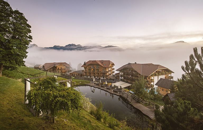 Wellnessurlaub - Bad Mitterndorf - Herbst über der Nebelgrenze
Natur- und Wellnesshotel Höflehner in der Region Schladming-Dachstein auf 1117 Metern Seehöhe.  - Natur- und Wellnesshotel Höflehner****Superior