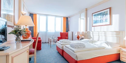 Wellnessurlaub - Gesichtsmassage - Perkam - Zimmer - The Monarch Hotel