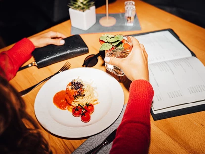 Wellnessurlaub - Private Spa - Otterbach (Sankt Florian am Inn) - Einfach gut essen und trinken - Thula Wellnesshotel Bayerischer Wald