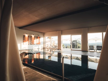 Wellnessurlaub - Private Spa - Otterbach (Sankt Florian am Inn) - Hallenbad "Relaxpool" - Thula Wellnesshotel Bayerischer Wald
