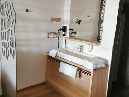 Wellnessurlaub - Private Spa - Otterbach (Sankt Florian am Inn) - Panorma-Pool-Suite - Thula Wellnesshotel Bayerischer Wald