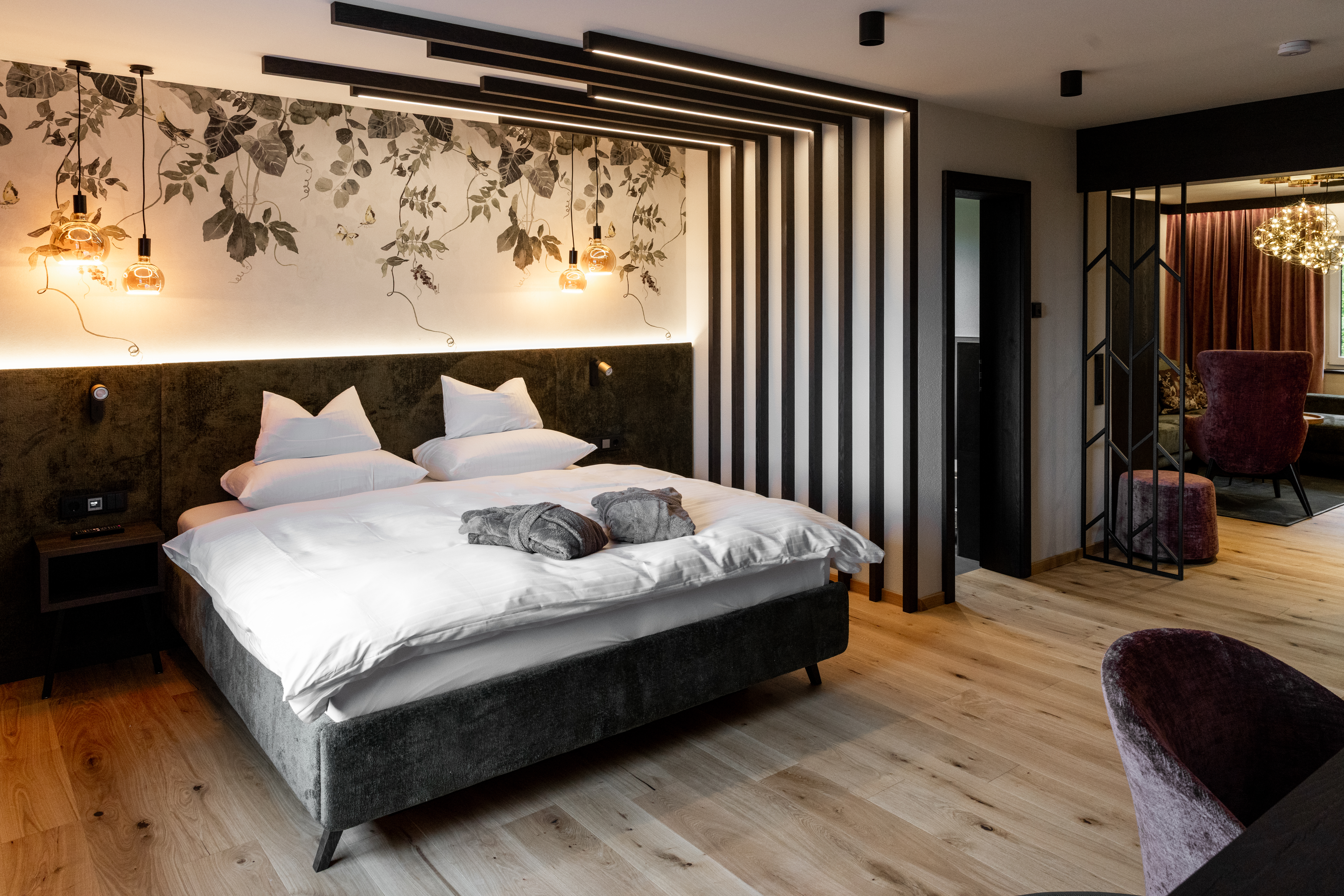 Hüttenhof ****S - Wellnesshotel und Luxus-Bergchalets - adults only Zimmerkategorien Landhaus Komfortzimmer