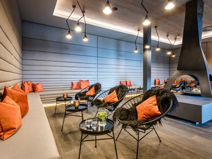 Wellnessurlaub - Private Spa - Otterbach (Sankt Florian am Inn) - Saunalounge - Hüttenhof ****S - Wellnesshotel und Luxus-Bergchalets - adults only