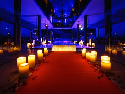 Wellnessurlaub - Private Spa - Otterbach (Sankt Florian am Inn) - Heiratsantrag im Hüttenhof - Hüttenhof ****S - Wellnesshotel und Luxus-Bergchalets - adults only