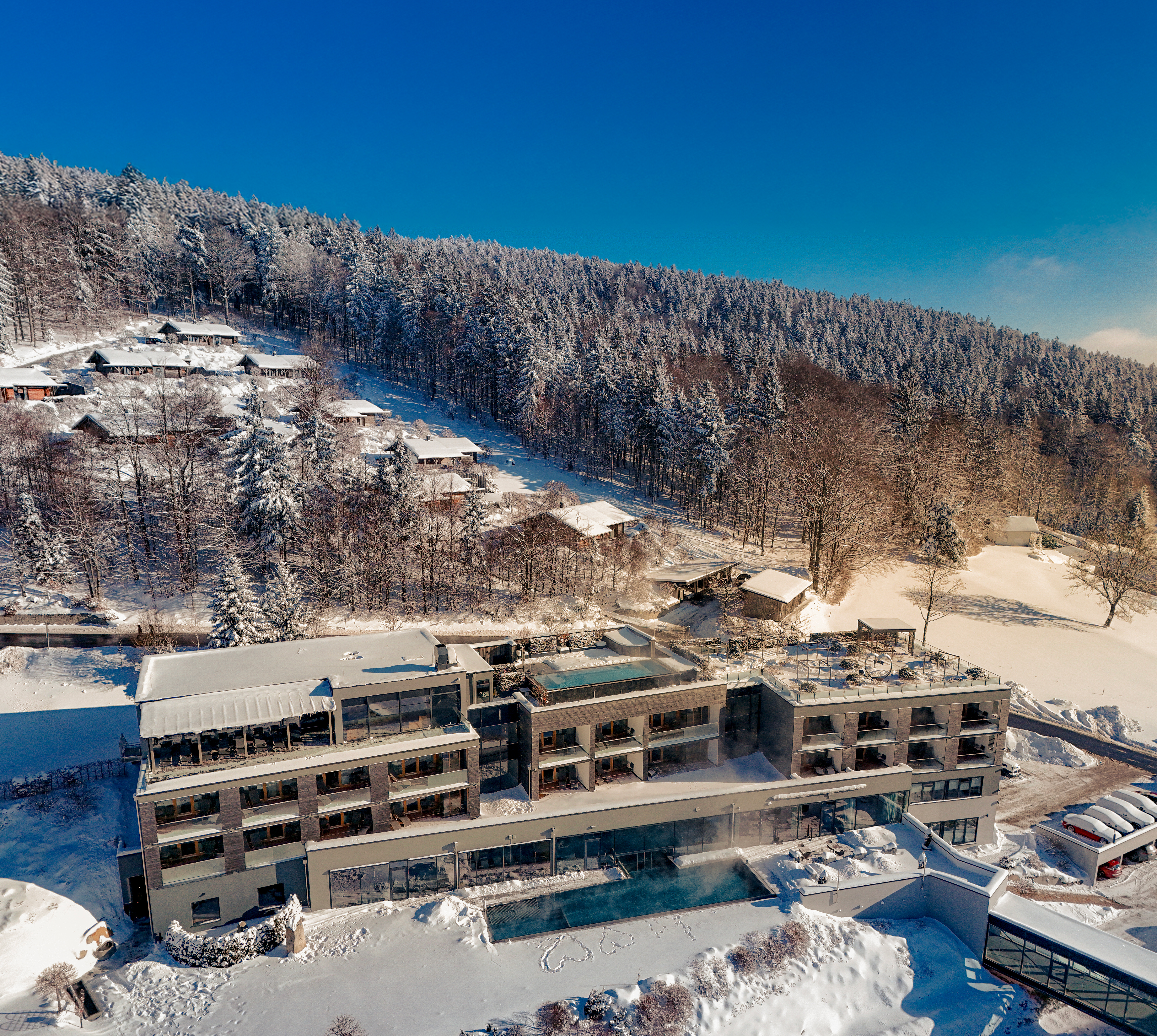 Wellnessurlaub - Bayern - Winterurlaub im Bayerischen Wald - Hüttenhof ****S - Wellnesshotel und Luxus-Bergchalets - adults only