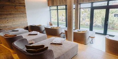 Wellnessurlaub - Klassifizierung: 4 Sterne - Bischofsmais - Panorama-Ruheraum - Wellness Hotel Zum Bräu