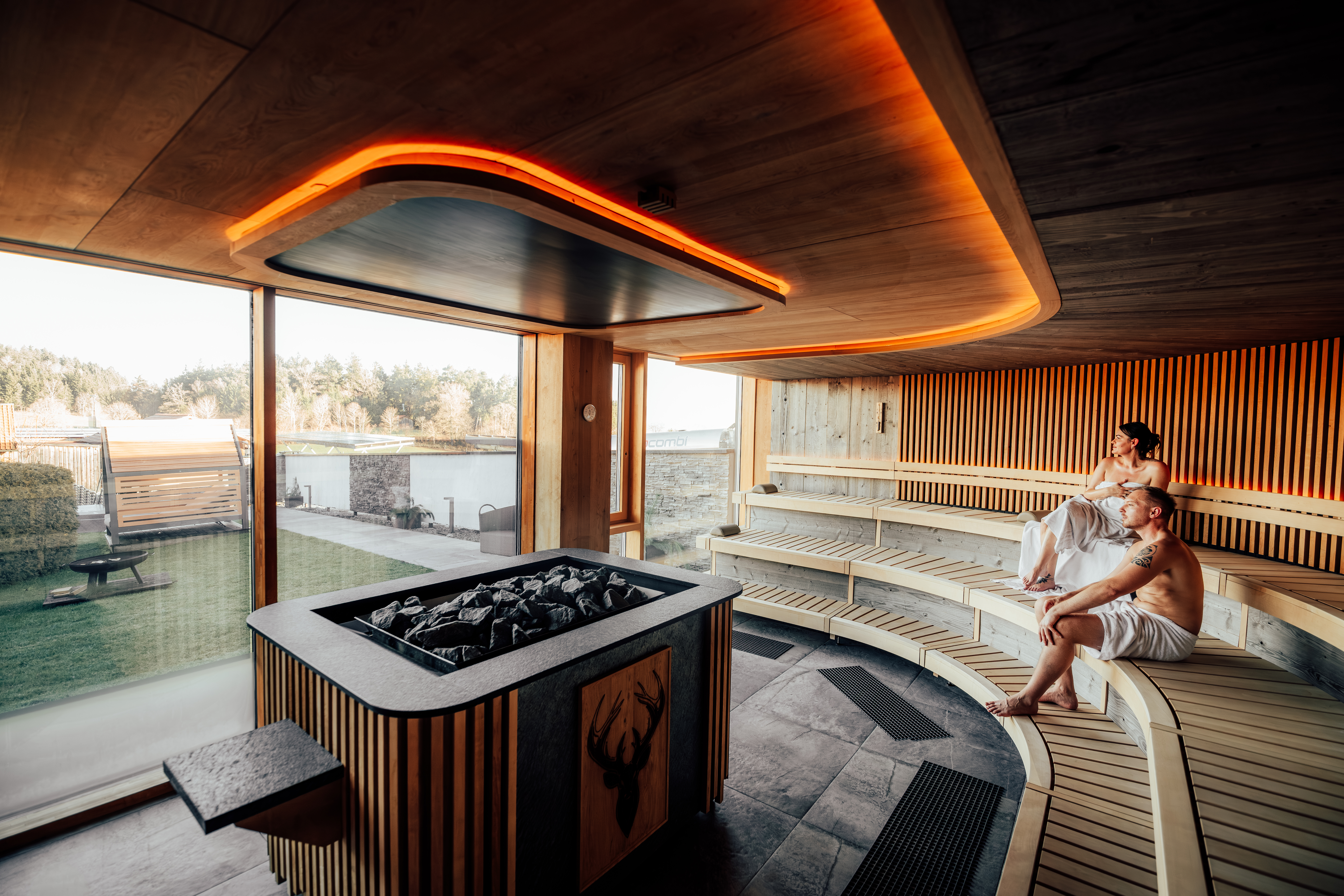 Wellnessurlaub - Lomi Lomi Nui - Wellness Hotel Zum Bräu