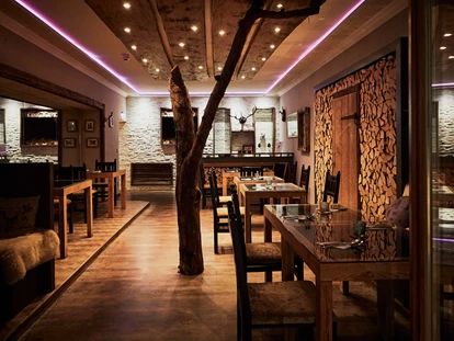 Wellnessurlaub - Faistenau - Bademantelrestaurant Alpinum - Wellness Natur Resort Gut Edermann