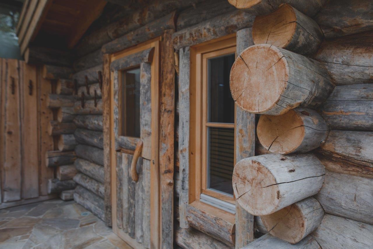 Kunzmann's Hotel | Spa Saunen und Bäder im Detail Finnische Kelo-Außensauna