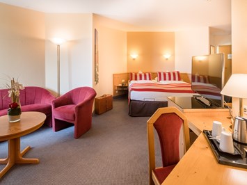 Best Western Plus Kurhotel an der Obermaintherme Zimmerkategorien Junior Suite Deluxe 38 m²