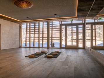 Gut Steinbach Hotel Chalets SPA Fitnessangebote im Detail Yogaraum