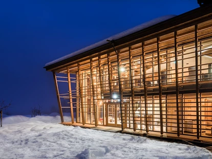 Wellnessurlaub - Bad Aibling - Der Heimat & Natur SPA im Winter - Gut Steinbach Hotel Chalets SPA