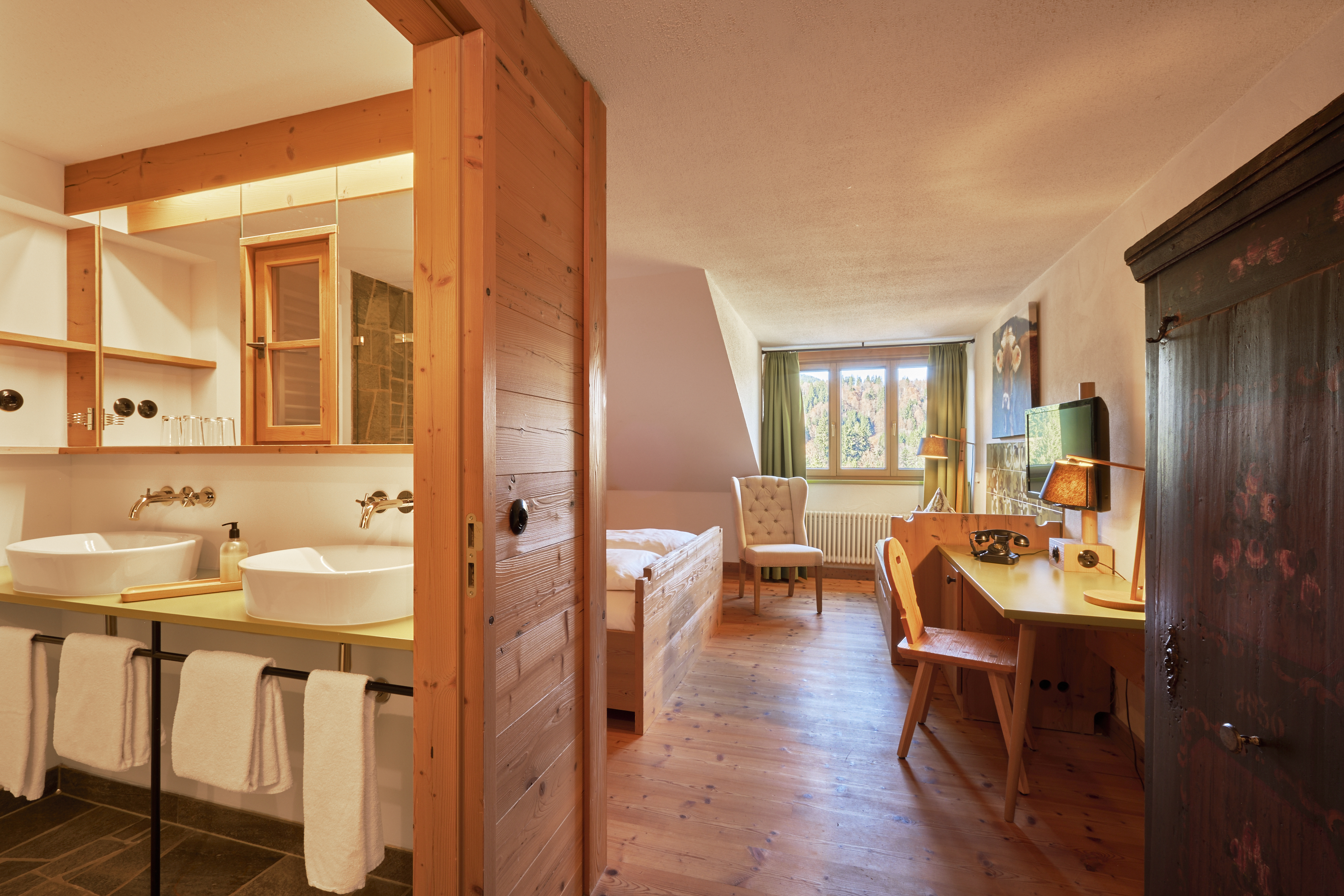 Wellnesshotel: Doppelzimmer mit Bergblick - Hotel Oberstdorf - Zimmer | Suiten