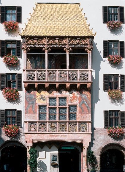 Alpenpark Resort Ausflugsziele Goldenes Dachl Innsbruck 