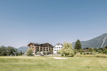 Wellnesshotel: Hotelansicht - Alpenresort Schwarz