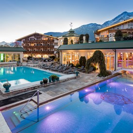 Wellnesshotel: Outdoor Pools - Alpenresort Schwarz