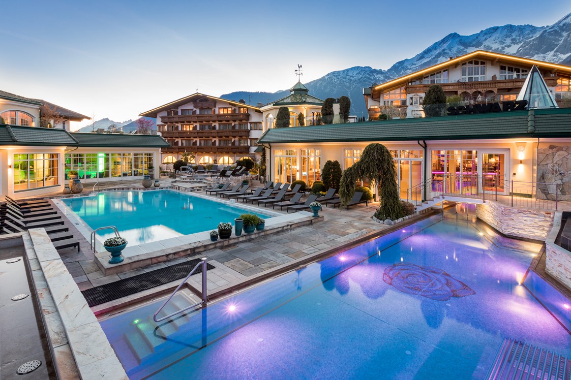Wellnesshotel: Outdoor Pools - Alpenresort Schwarz
