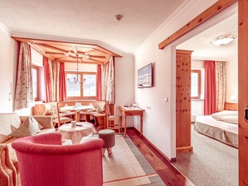 Alpin Family Resort Seetal****s Zimmerkategorien Suite Talblick
