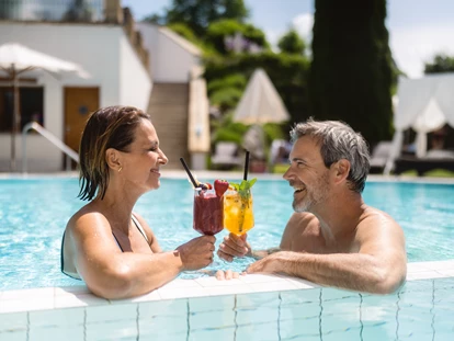 Wellnessurlaub - Ruhpolding - Pool - Schlosshotel Kitzbühel