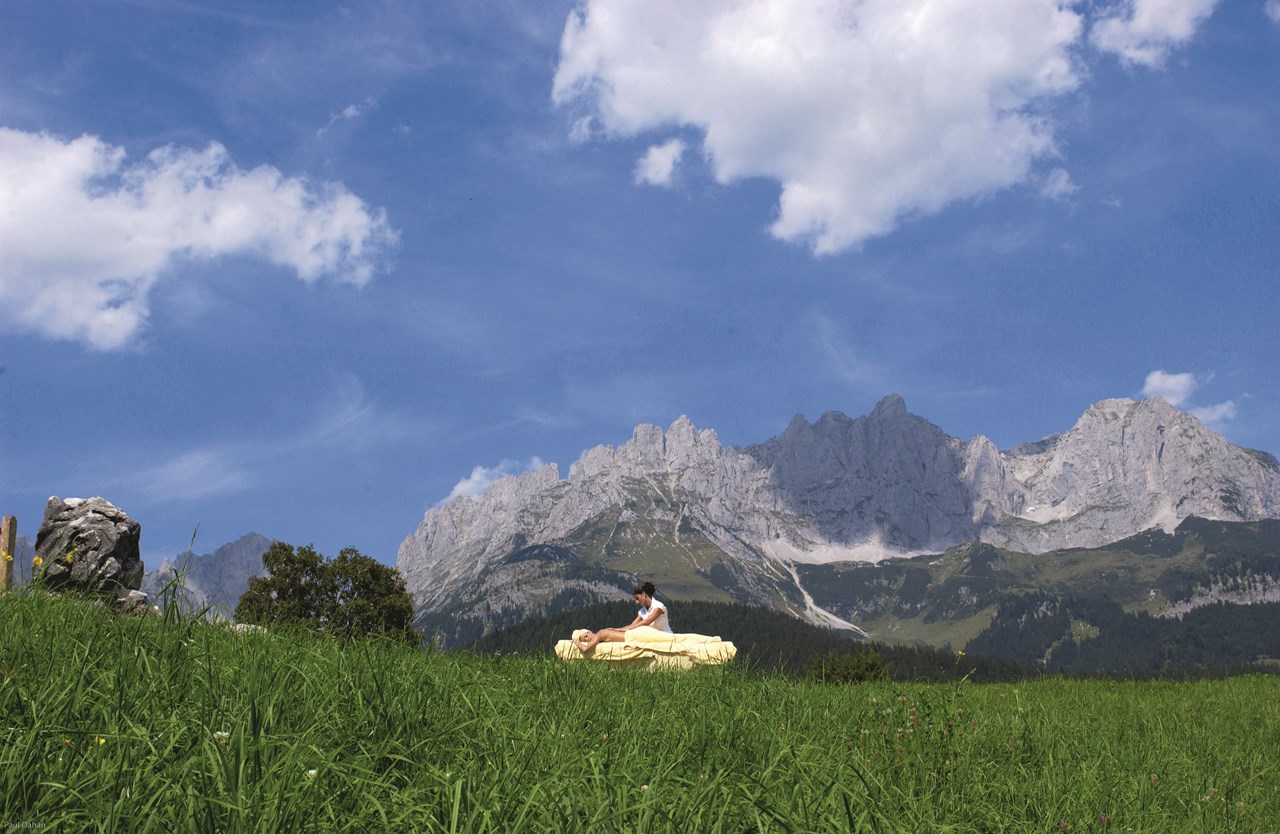 Bio-Hotel Stanglwirt Massagen im Detail Stanglwirt-Kaisermassage