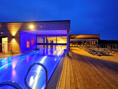Wellnessurlaub - Schweinfurt - Infinity Pool - sonnenhotel WEINGUT RÖMMERT