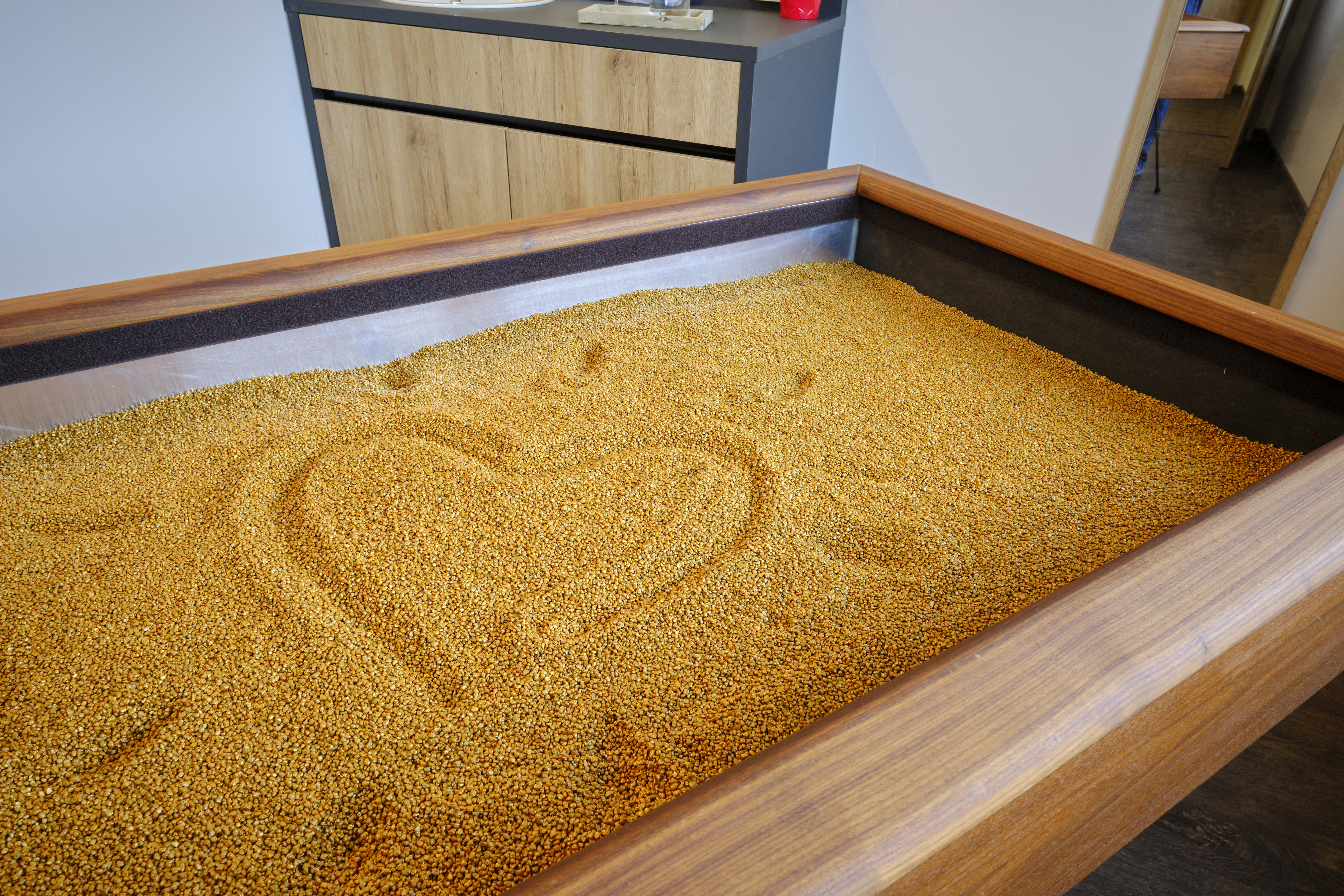 Wellnesshotel: Quarzsandliege - sonnenhotel WEINGUT RÖMMERT