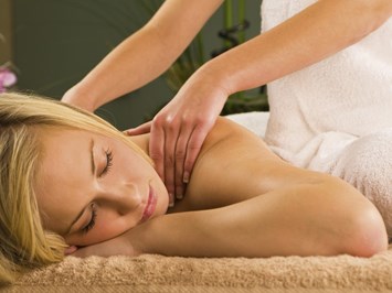 Hotel Grüner Wald****S Massagen im Detail Massage