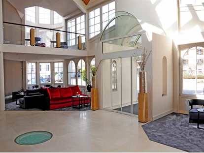 Wellnessurlaub - Hotel-Schwerpunkt: Wellness & Beauty - Eigeltingen - Empfang - Hotel Traube Revital