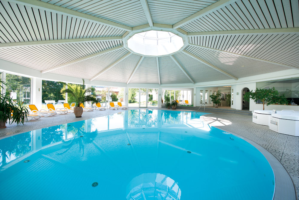 Wellnesshotel: Schwimmbad - Hotel Traube Revital - Wasser