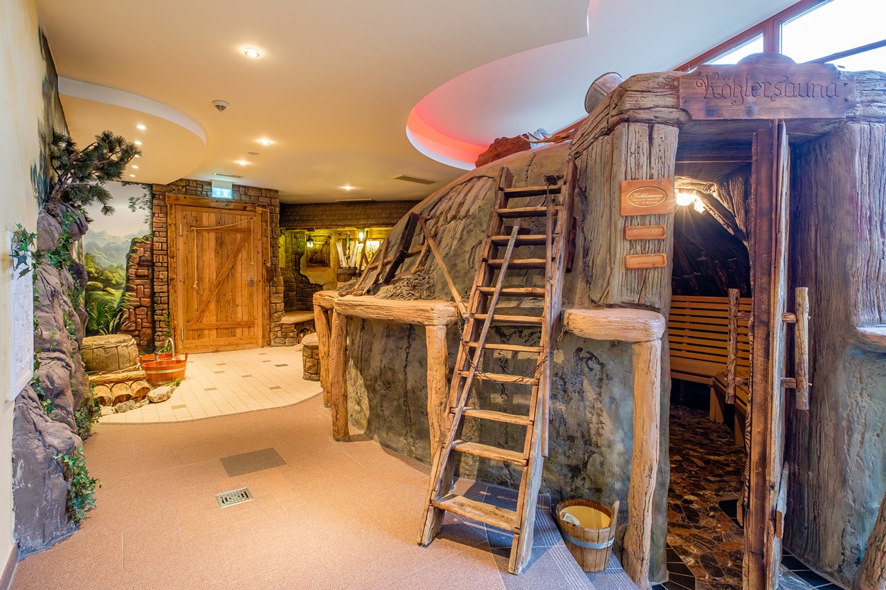 Die Tanne Tonbach - Wellness & Wohlfühl Hotel Saunen und Bäder im Detail Köhlersauna