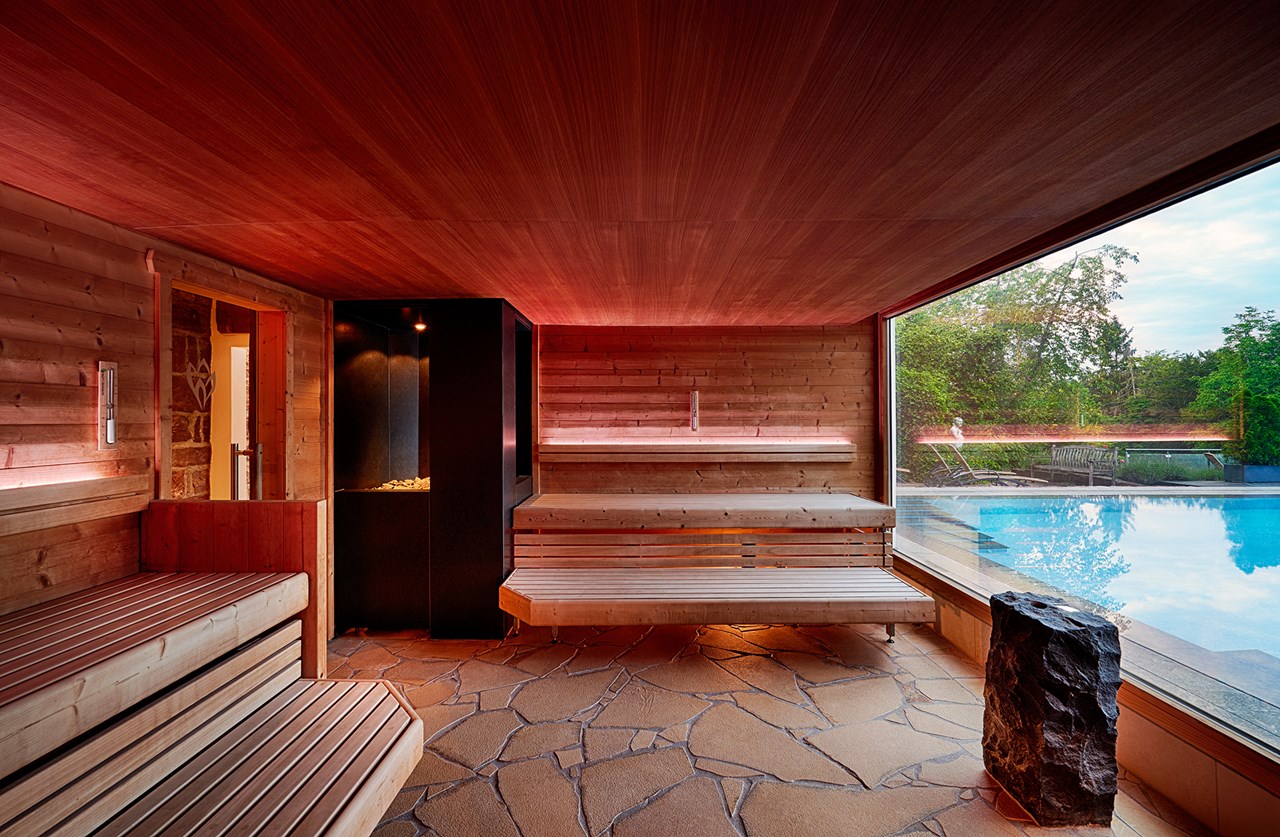 Hotel Kronelamm im Schwarzwald Saunen und Bäder im Detail Panorama-Softsauna