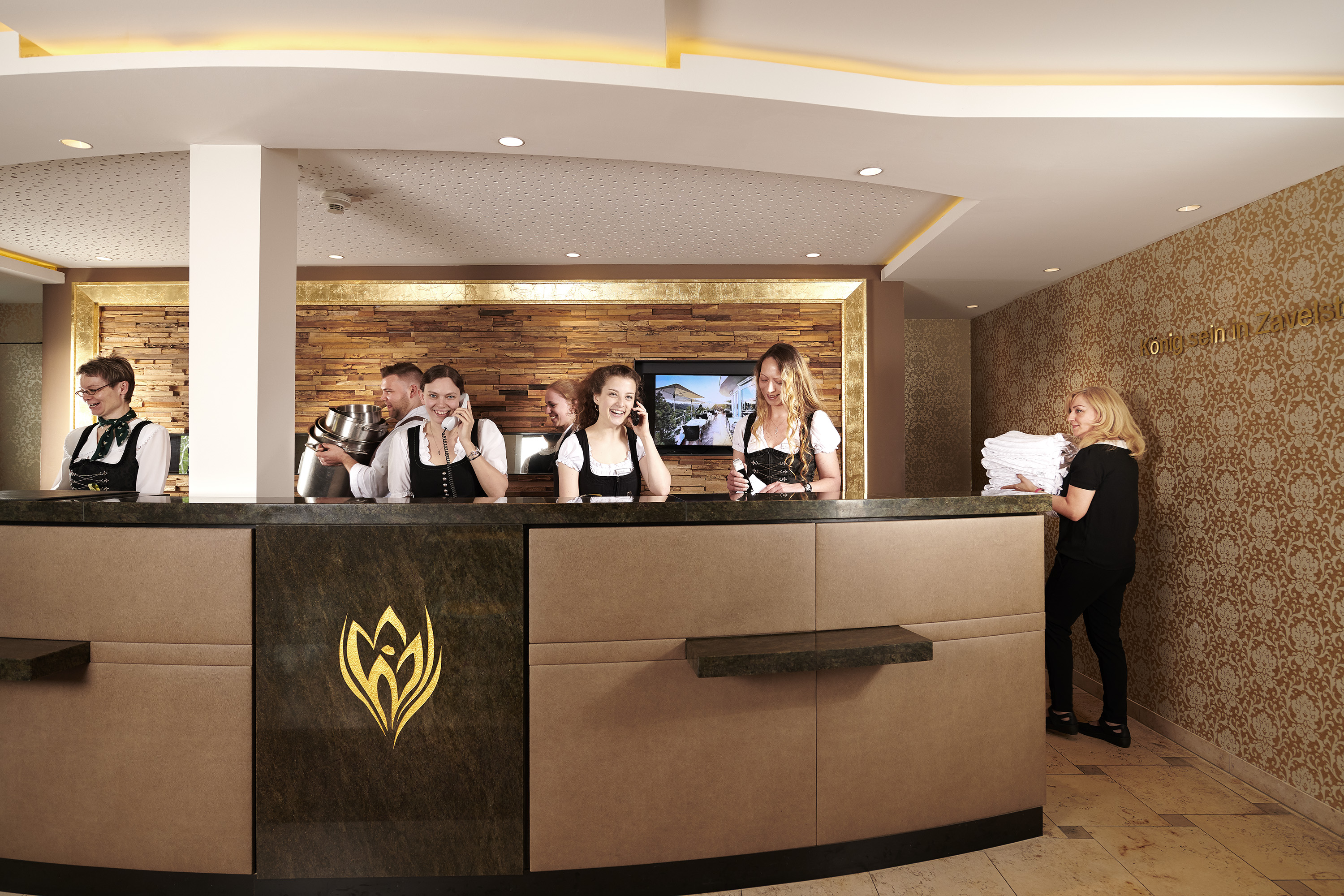 Wellnesshotel: Hotelempfang - Hotel Kronelamm im Schwarzwald