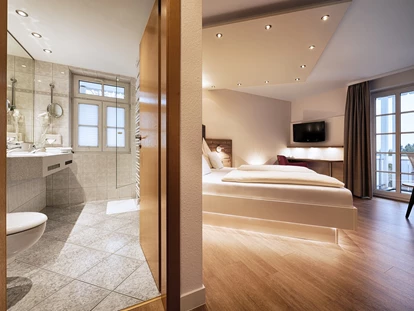 Wellnessurlaub - Zumba - Empfingen - Zimmer "Burgblick superior" im Nebengebäude Hotel Krone - Hotel Kronelamm im Schwarzwald
