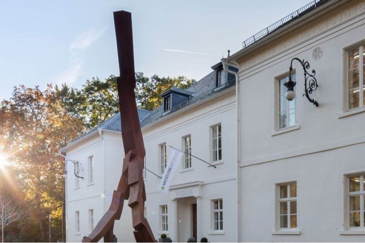 Der Öschberghof Ausflugsziele Museum ART PLUS in Donaueschingen