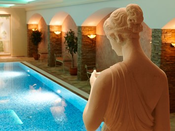 Hotel Engel Obertal - Wellness und Genuss Resort Saunen und Bäder im Detail Süßwasserpool