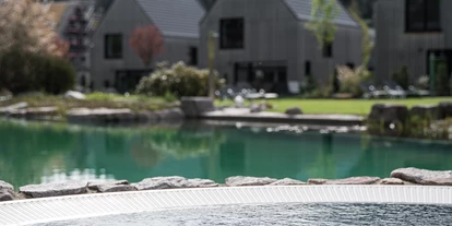 Wellnessurlaub - Pilates - Whirlpool am Naturbadesee - Hotel Engel Obertal - Wellness und Genuss Resort