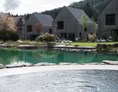 Wellnesshotel: Whirlpool am Naturbadesee - Hotel Engel Obertal - Wellness und Genuss Resort