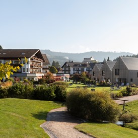 Wellnesshotel: Außenansicht - Hotel Engel Obertal - Wellness und Genuss Resort