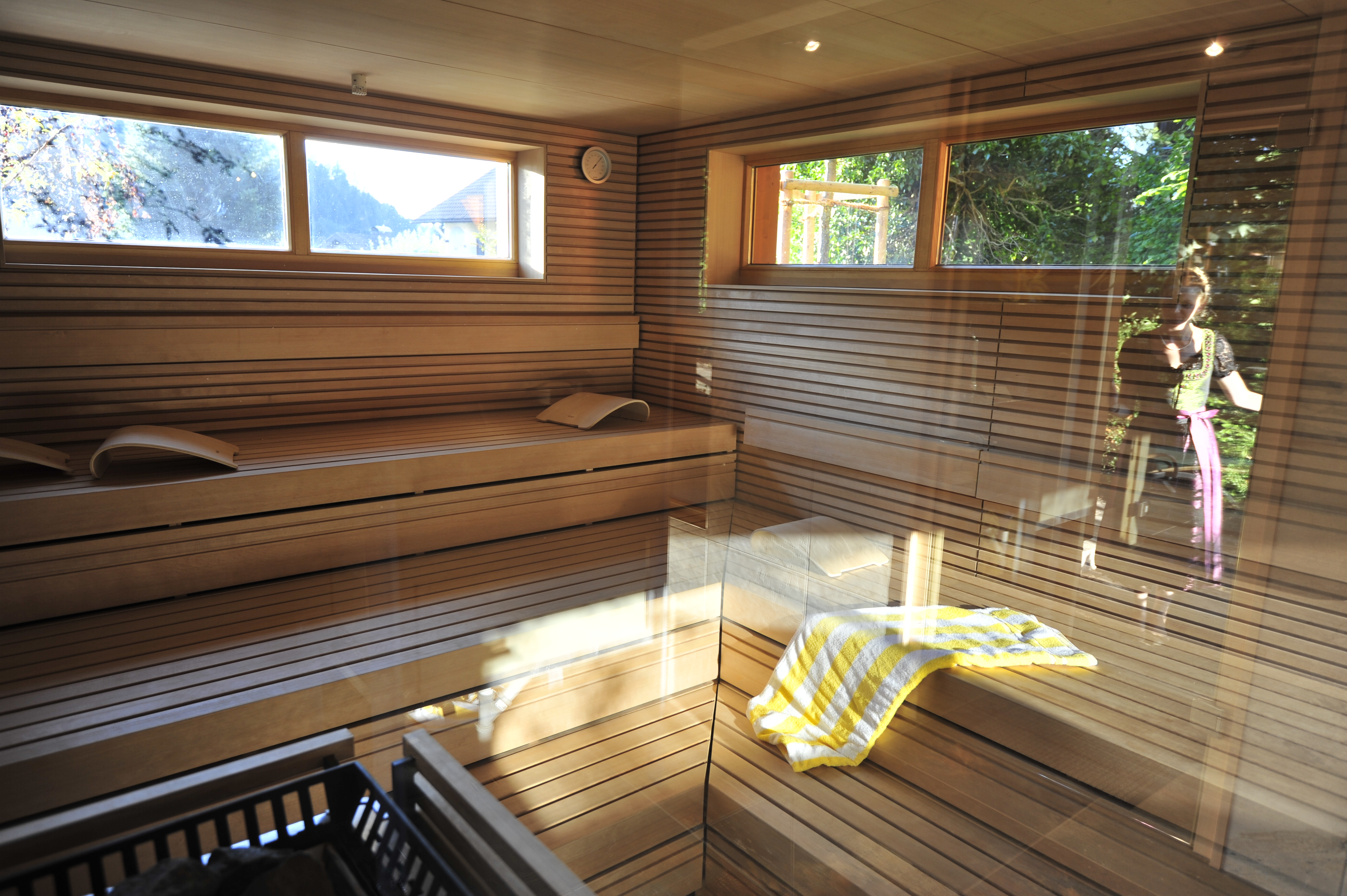 Erfurth´s Bergfried Ferien & Wellnesshotel Saunen und Bäder im Detail Garten-Sauna "Pure" 90°C