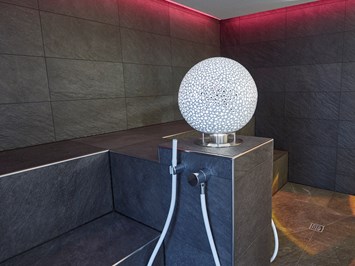 Erfurth´s Bergfried Ferien & Wellnesshotel Saunen und Bäder im Detail Aroma-Dampfbad 45°C
