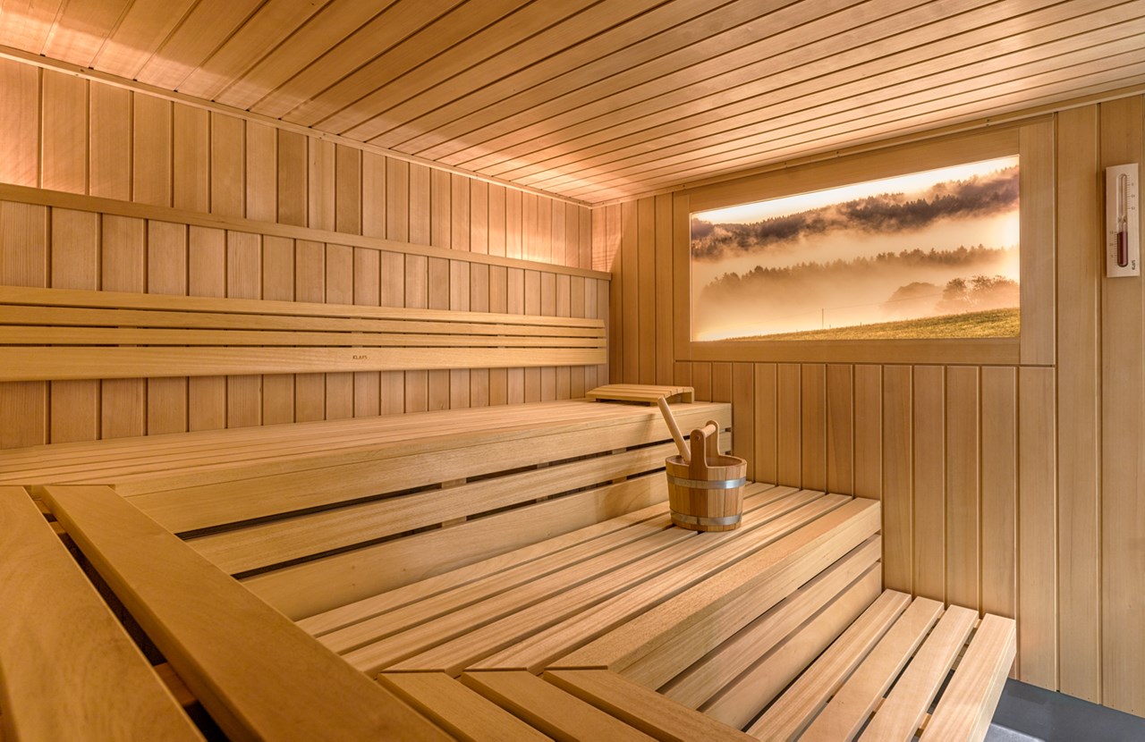 Erfurth´s Bergfried Ferien & Wellnesshotel Saunen und Bäder im Detail Textil-Sauna 75°